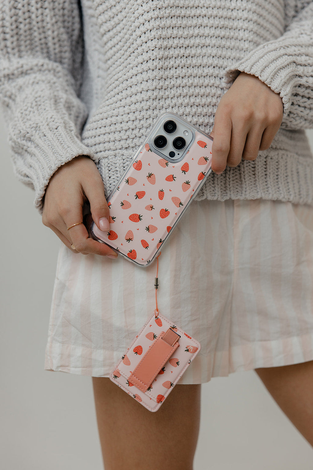 Berry Bliss Magnetic Case