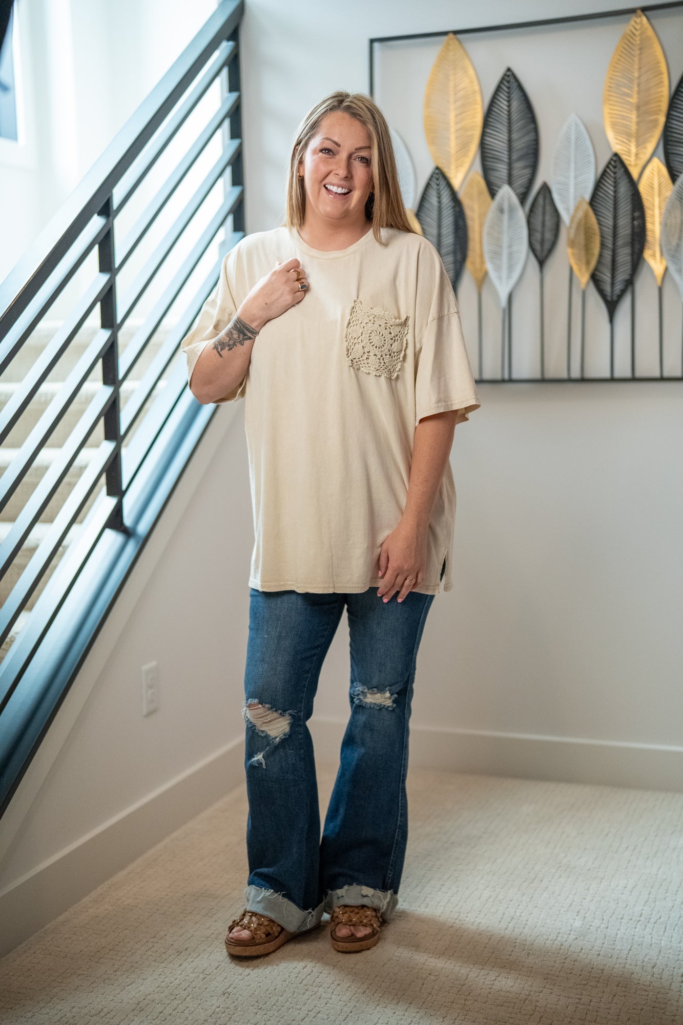 Easel Crochet Pocket Mineral Washed T-Shirt