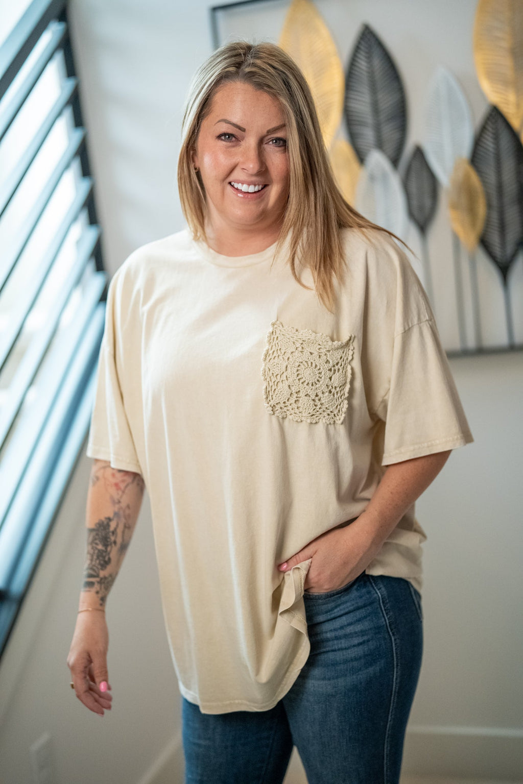 Easel Crochet Pocket Mineral Washed T-Shirt