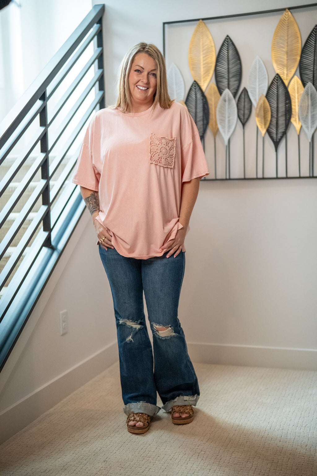 Easel Crochet Pocket Mineral Washed T-Shirt