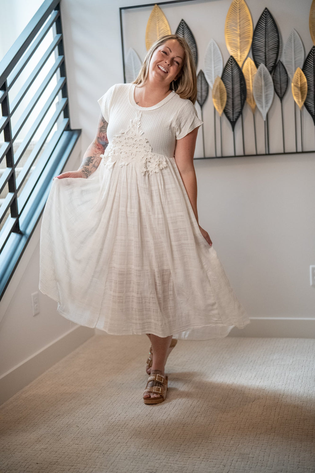 Oli & Hali Washed Cream Hi-Low Maxi Dress – Short Sleeve