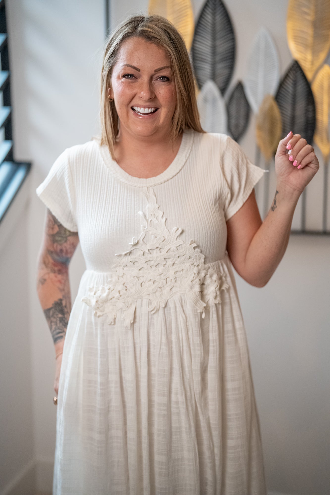 Oli & Hali Washed Cream Hi-Low Maxi Dress – Short Sleeve