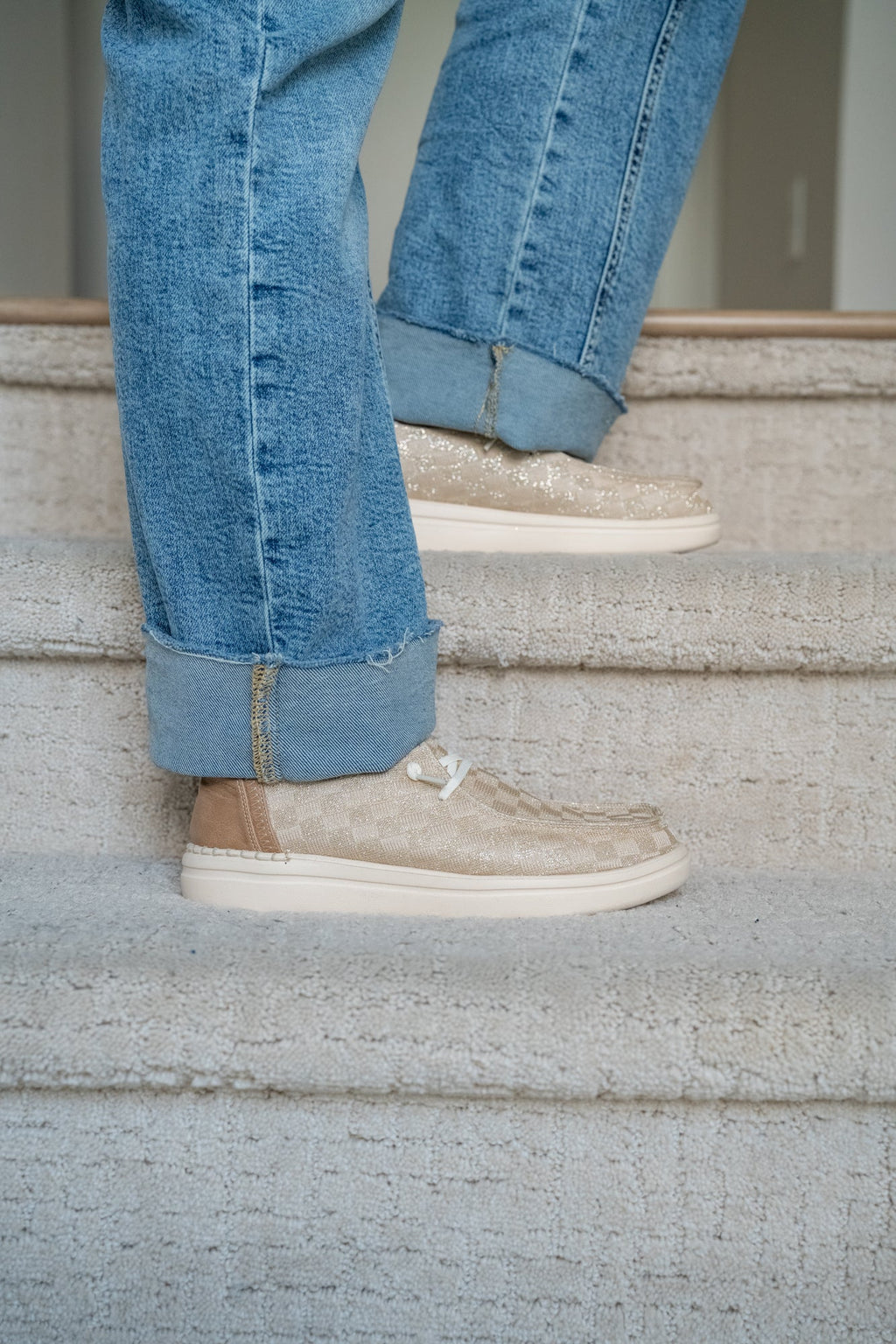 Corkys Kayak 2 - Champagne Check