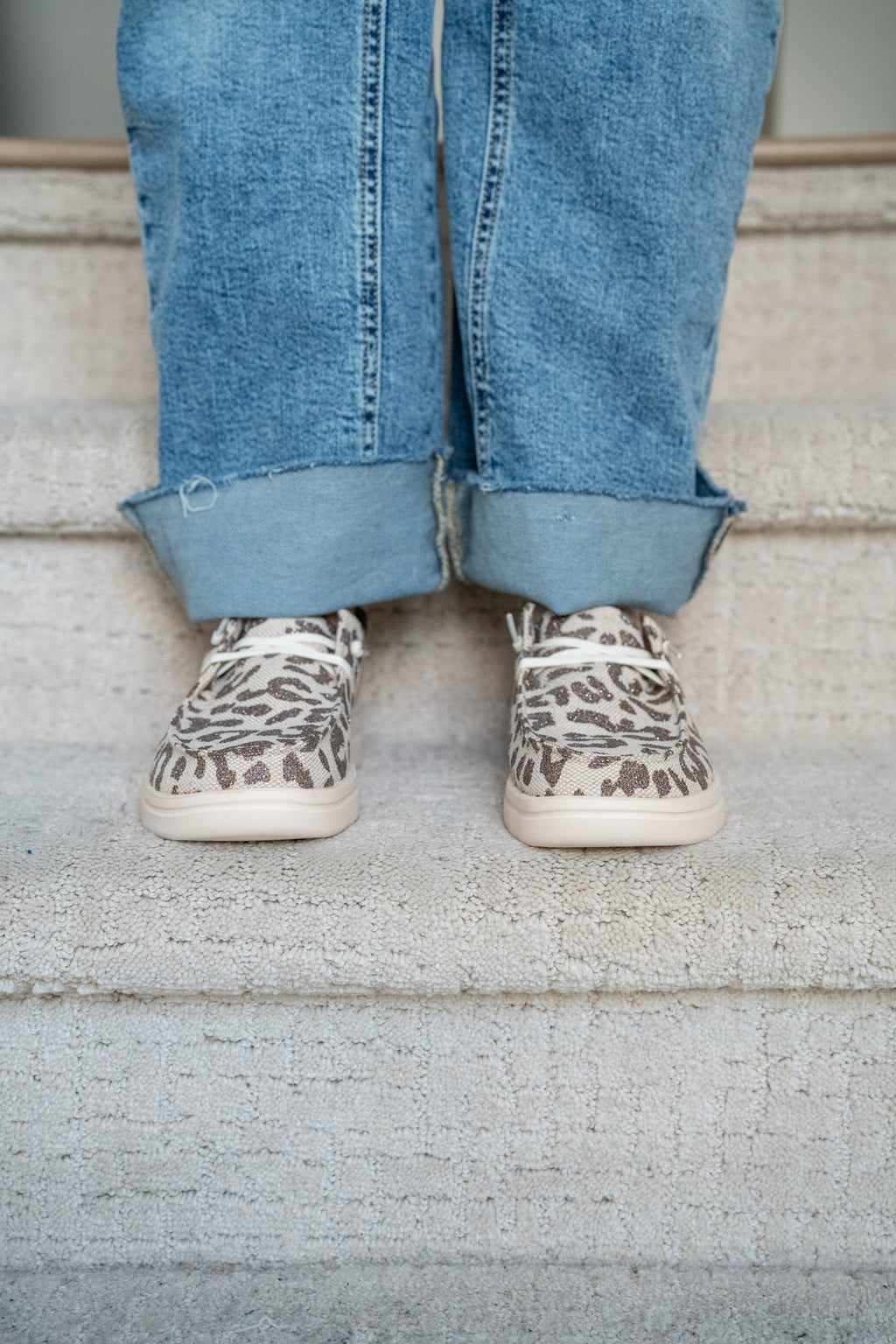 Corkys Kayak 2 - Tan Metallic Leopard