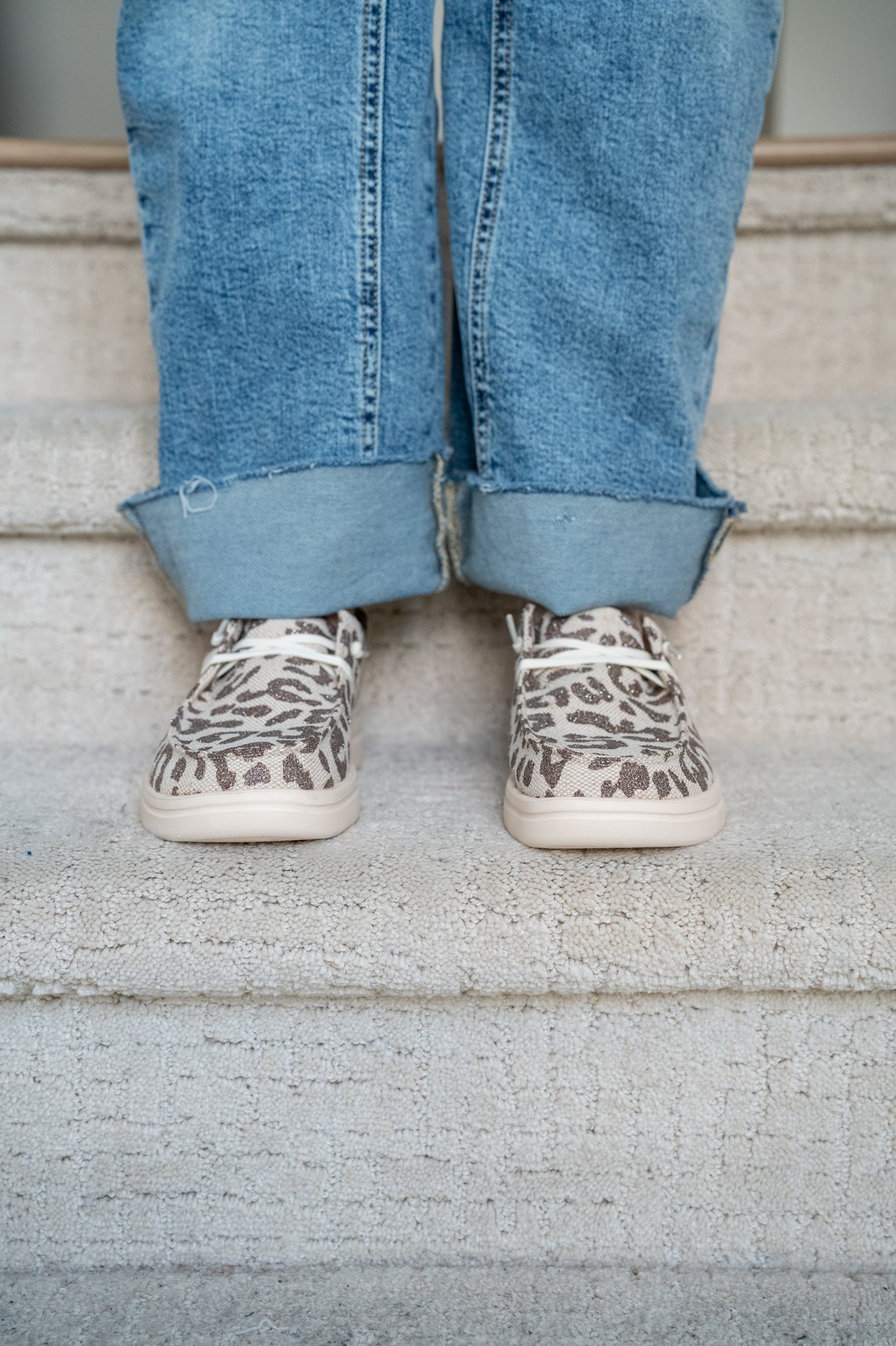 Corkys Kayak 2 - Tan Metallic Leopard