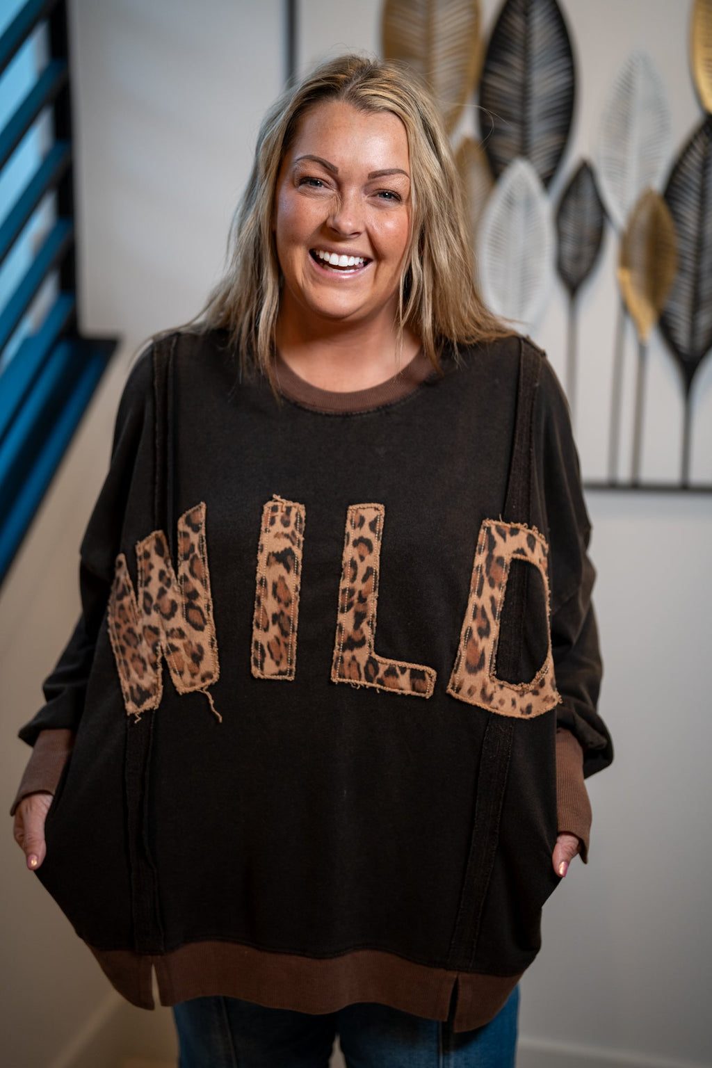 Easel Oversized "Wild" Pullover