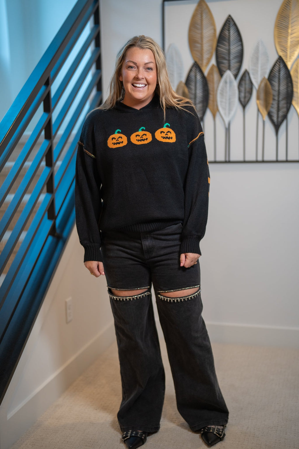 Mello Halloween Hooded Sweater — Jack-O’-Lantern
