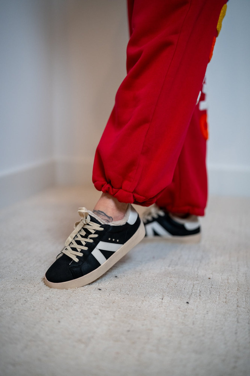 Mello Christmas Pants