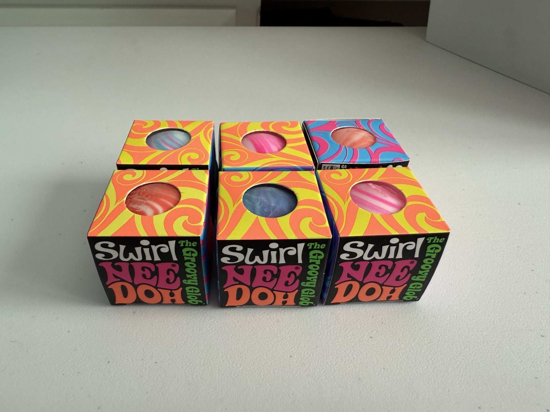 NeeDoh Swirl Groovy Glob Mystery